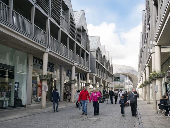 People in Arc Shopping Centre, Bury St Edmunds