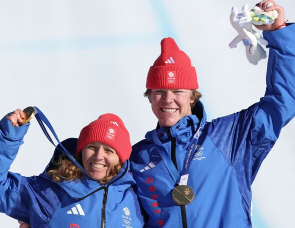 Nightingale and Bankes with their medals