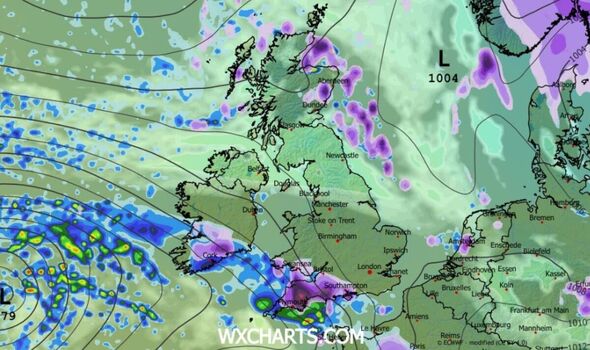 Snow map of UK with snow over south west
