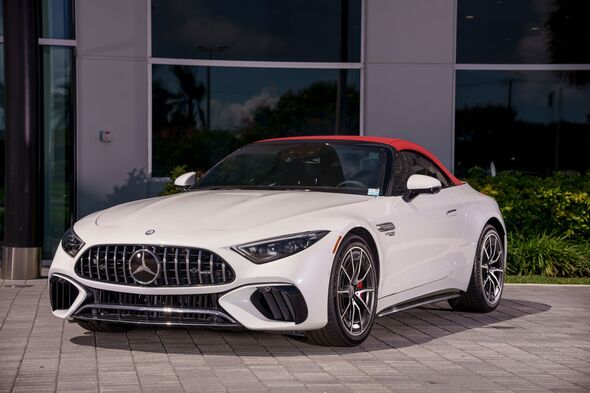 Stock image 2023 AMG SL 43 55 63 Roadster white with red top