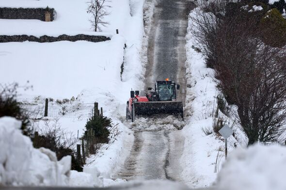 Snow And Ice Warnings As Cold Weather Sweeps Across UK