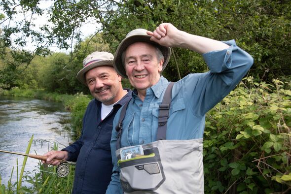 531608,TITLE:Mortimer & Whitehouse: Gone Fishing S8