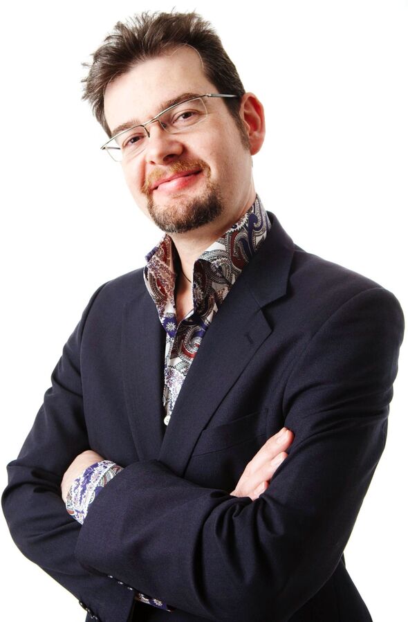 Dr Tim Bond