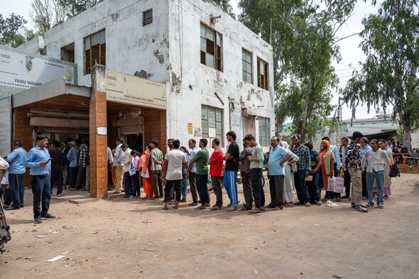 LPG Cylinder Shortage Triggers Long Queues in Uttar Pradesh, India - 14 Mar 2026.