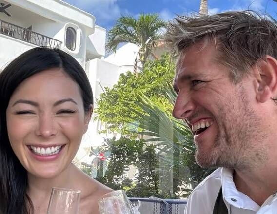 Curtis Stone and wife Lindsay