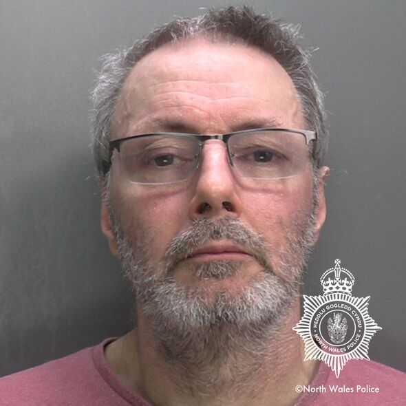 Alan Davies mug shot