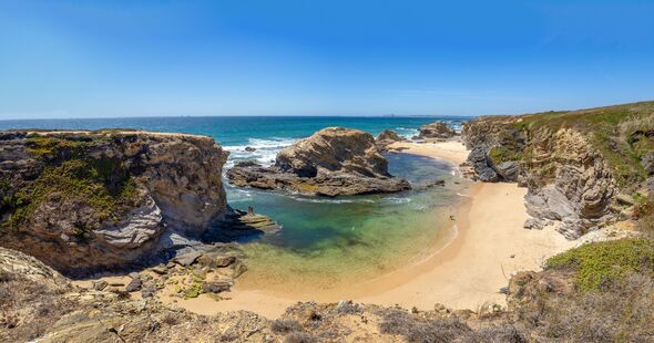 Gorgeous Praia da Samoqueira beach, near Porto Covo on the Atlantic shores of the Vicentine Coast National Park, Alentejo, Portugal