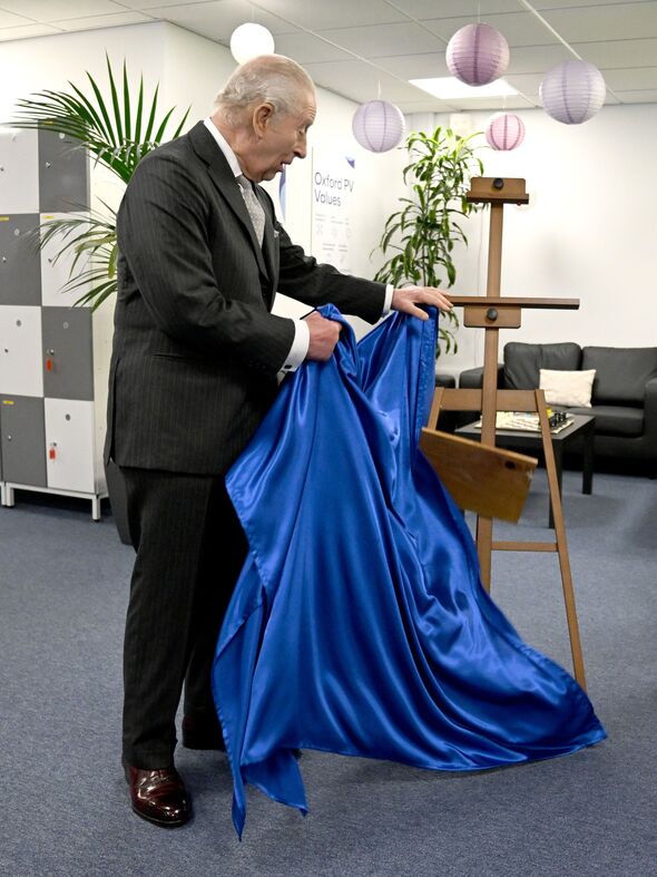 Royal visit to Oxford Photovoltaics Limited