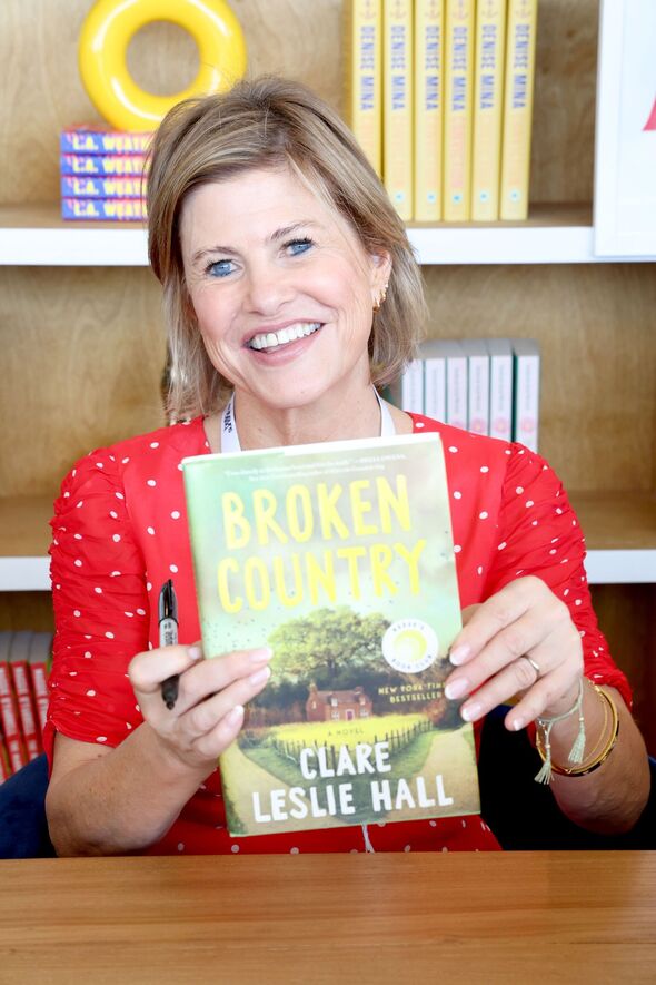 Hello Sunshine's Third Annual Shine Away Experiential Event Connected by AT&T – Day One