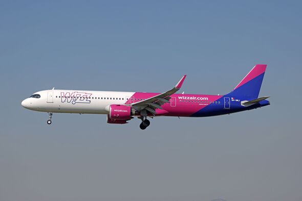 Diverse aircraft landing at Barcelon aAirport