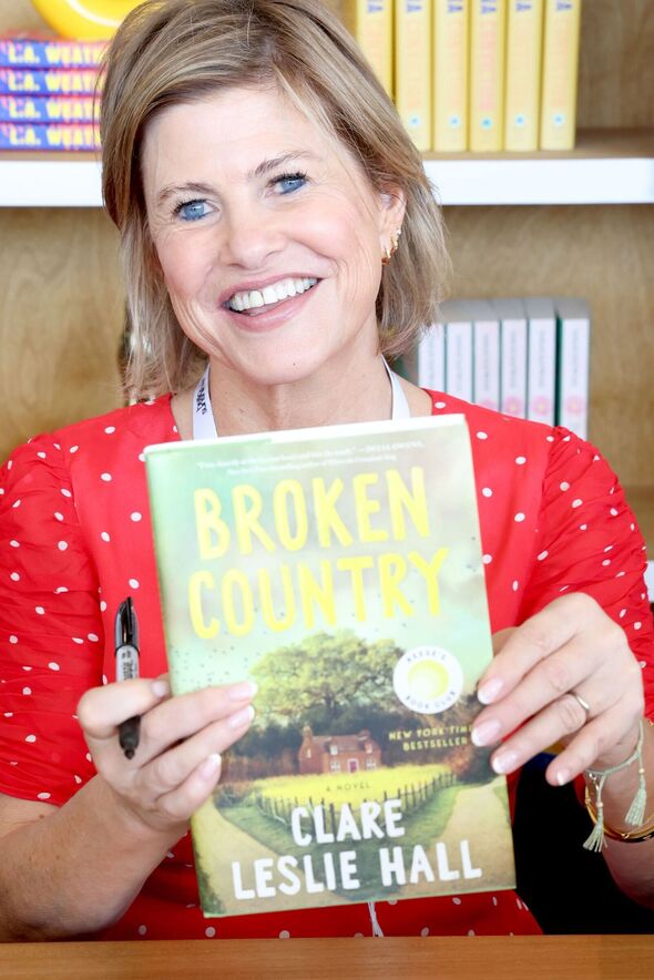 Hello Sunshine's Third Annual Shine Away Experiential Event Connected by AT&T – Day One