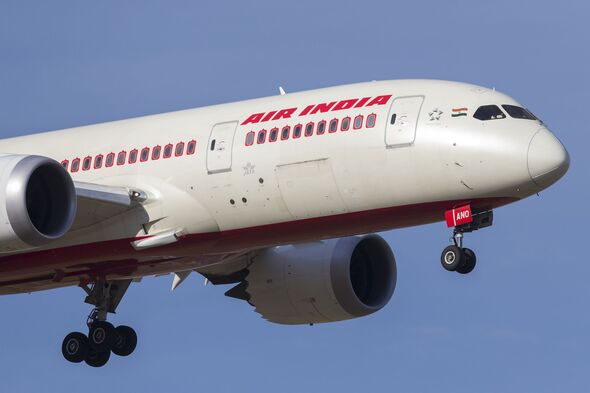 Air India Boeing 787-8 Dreamliner VT-ANO on approach to land at Melbourne International Airport.