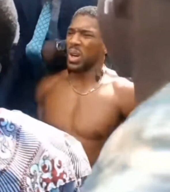 The British heavyweight survived with minor injuries according to reports