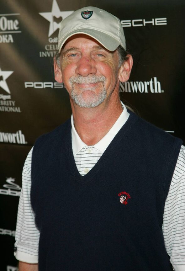 Alex Ligertwood on red carpet