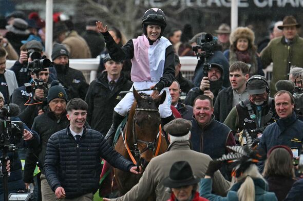 RACING-ENG-CHELTENHAM