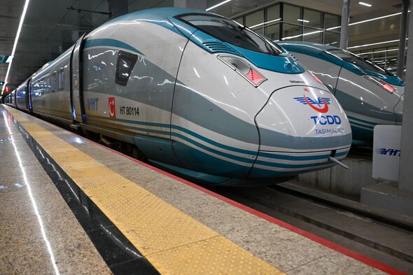 High-speed trains improve domestic circulation in Turkiye
