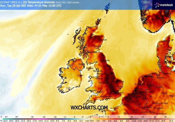 WXCharts weather map showing 'Temperature Anomaly' at 3pm on May 1