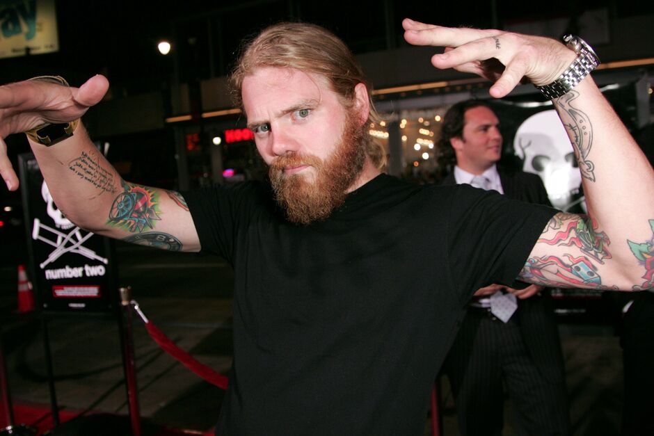 Ryan Dunn posing at the Jackass 2 premiere