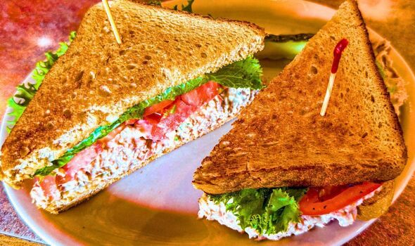 Picture of a tuna sandwich