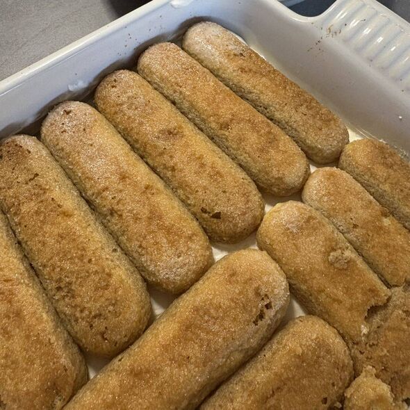 A dish full of ladyfingers
