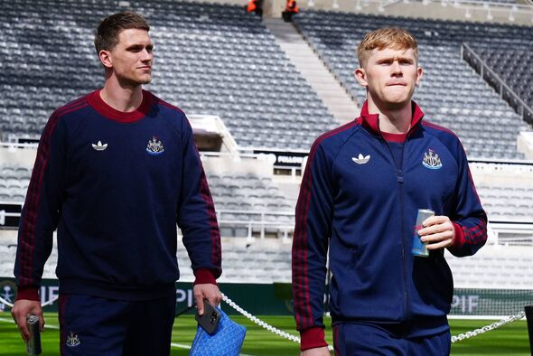 Newcastle United's Lewis Hall and Sven Botman arrive