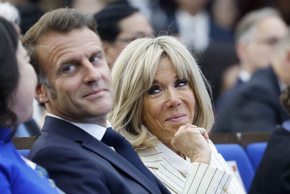 TOPSHOT-VIETNAM-FRANCE-DIPLOMACY