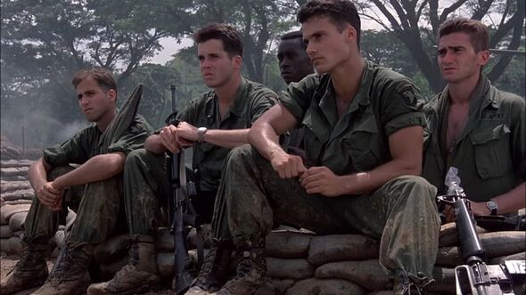 Hamburger Hill (1987)