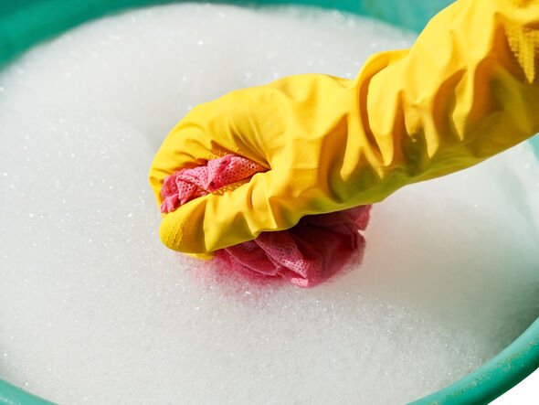 Picture of a bucket of soapy water