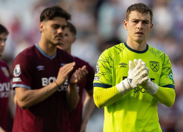 West Ham players applaud