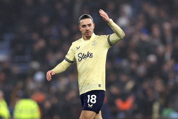 Aston Villa v Everton - Premier League