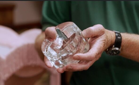 The glass ashtray