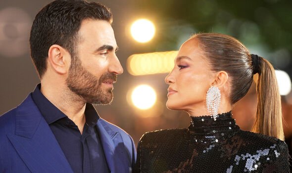 Brett Goldstein and Jennifer Lopez