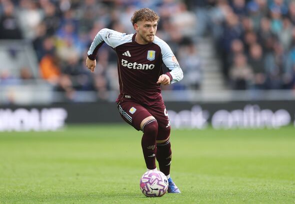 LIVERPOOL, ENGLAND - SEPTEMBER 13: Harvey Elliott of Aston Villa runs with the ball during the Premier League match between Ever