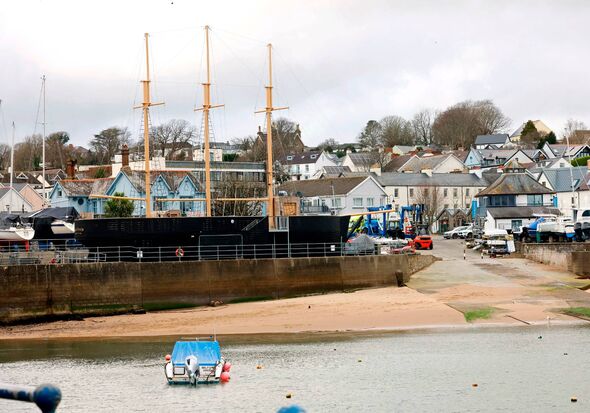 Saundersfoot harbour