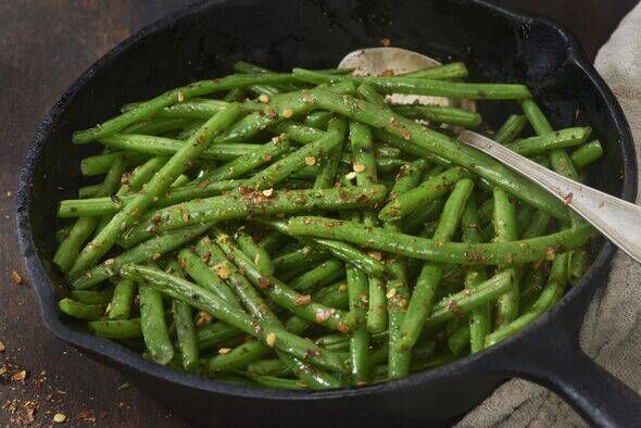 Sauteed Green Beans with Chili Flakes